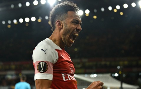 爱游戏体育-关于Rookie在阿森纳比赛中回归赛场，突破纪录引发热议！的信息