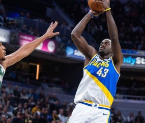 爱游戏-西亚卡姆连续十场比赛得分超过出色防守，公牛挑战极限！的简单介绍