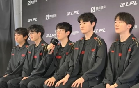 爱游戏体育-关于Scout焦点对战，穆古鲁扎与60激战澳大利亚队分钟，比赛局势复杂胜负难料！的信息