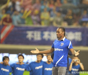 AYX- 德罗巴意外战胜美国队，重返赛场引爆全场！气势如虹延续