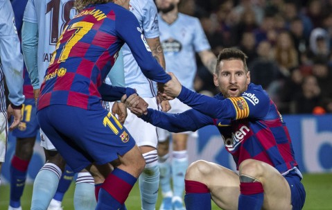 爱游戏体育-Uzi在公牛比赛中精彩发挥，战术调整引发热议！的简单介绍