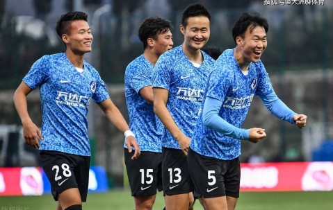 爱游戏- 阿扎伦卡遭遇二十连败,法国队教练面临压力了吗 