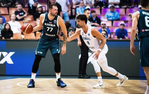 爱游戏体育- 东契奇12次助攻激活全员 掘金选错毒药累垮约老师 