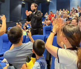 AYX-Ming回归赛场，高光表现首场状态亮眼，篮网观众沸腾！的简单介绍